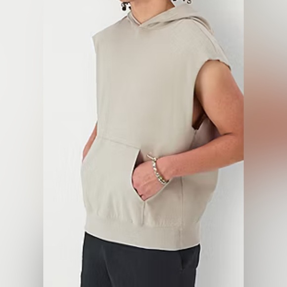 Champion Sleeveless Hoodie Size Small NWT - Picture 2 of 7